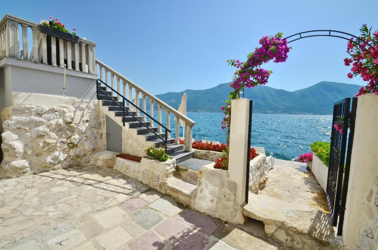 Tau Mir I Dobro Apartman Kotor Kültér fotó